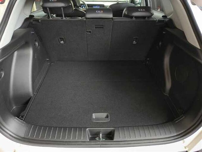 Hyundai KONA EV 65,4KWH PRIME-PAKET, SITZ-KOMFORTP. LEDERSITZE SCHIEBEDACH