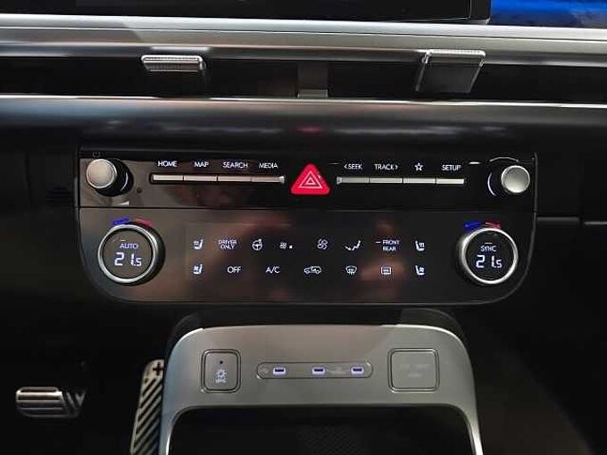 Hyundai IONIQ 9 6-SITZER (MY26) 110 KWH (307 PS) 4WD UNIQ PANO SWIVEL-PAKET