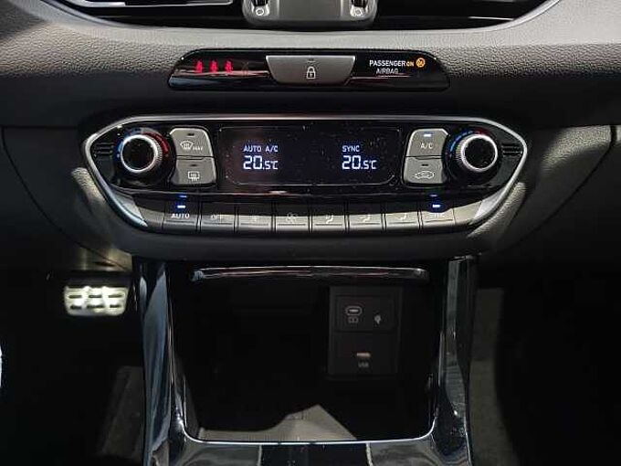 Hyundai i30 FL 5-TÜRER (MY25) 1.5 T-GDI 48V 7-DCT N Line