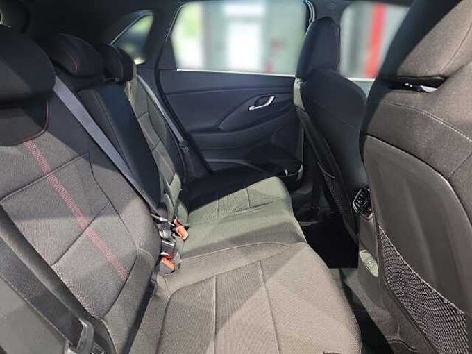 Hyundai i30 FL 5-TÜRER (MY25) 1.5 T-GDI 48V 7-DCT N Line