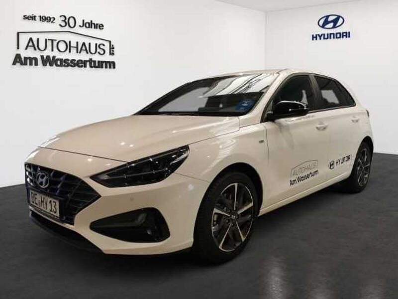 Hyundai i30 Mild-Hybrid EU6d FL 1.5 T-GDI 5-Türer M/T 48V (MJ23) Advantage Mild-Hybrid EU6d FL 1.5 T-GDI 5-Türer M/T 48V (MJ23) Advantage