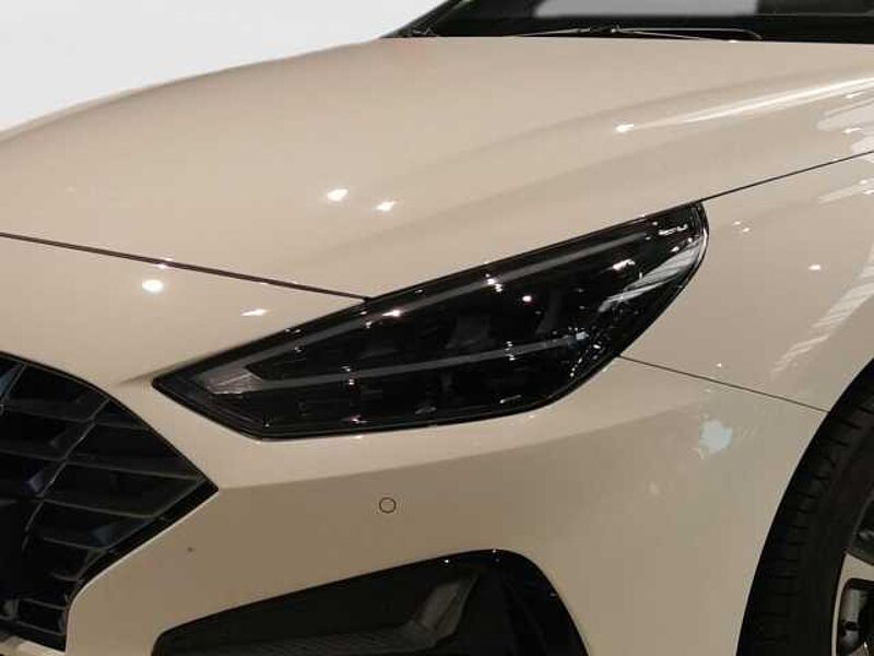 Hyundai i30 Mild-Hybrid EU6d FL 1.5 T-GDI 5-Türer M/T 48V (MJ23) Advantage Mild-Hybrid EU6d FL 1.5 T-GDI 5-Türer M/T 48V (MJ23) Advantage