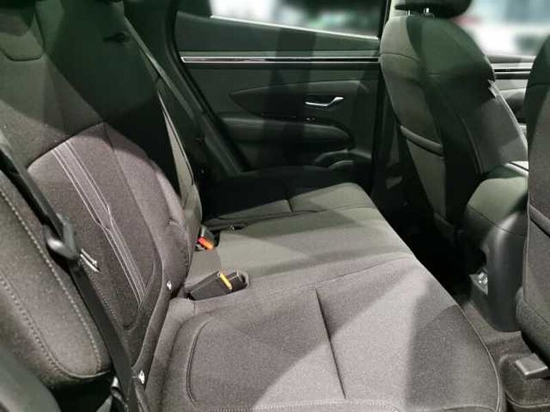 Hyundai TUCSON 1.6 T-GDI 230PS 6-AT 4WD Trend Panoramadach el. Heckklappe 1.6 T-GDI 230PS 6-AT 4WD Trend Panoramadach el. Heckklappe