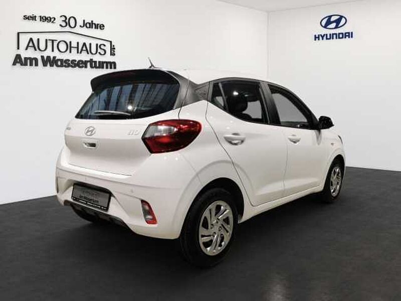 Hyundai i10 1.0 BENZIN MY25 5-MT 2WD SELECT 1.0 BENZIN MY25 5-MT 2WD SELECT