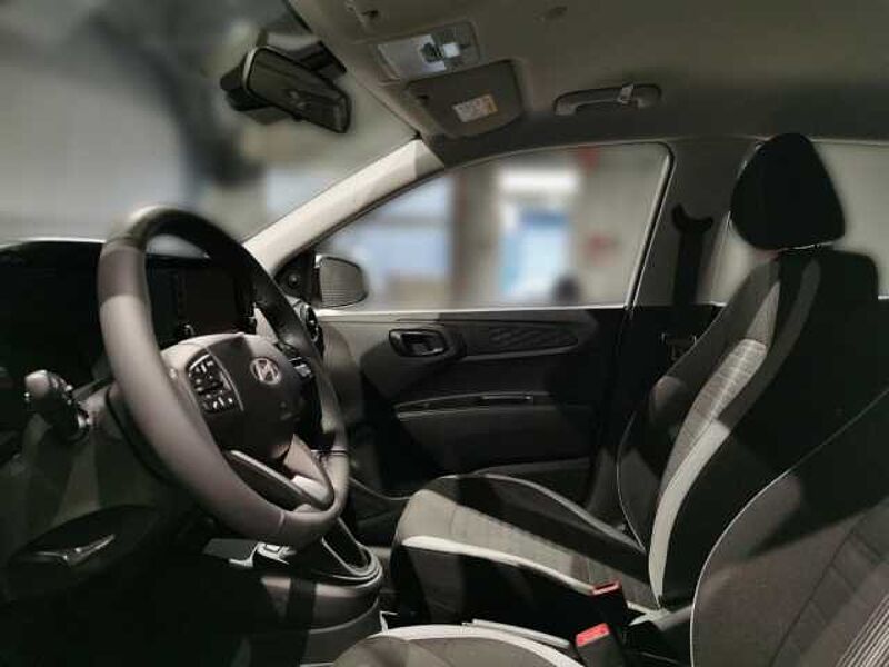 Hyundai i10 1.0 BENZIN MY25 5-MT 2WD SELECT 1.0 BENZIN MY25 5-MT 2WD SELECT