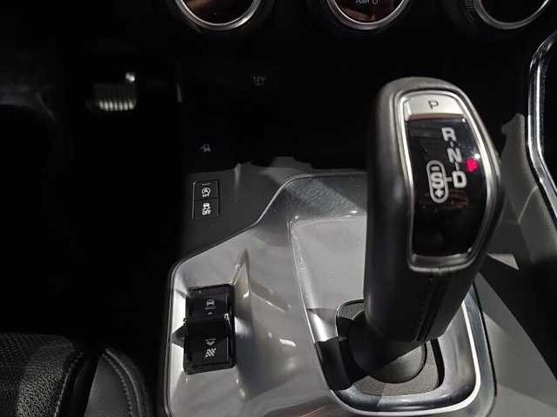 Jaguar E-Pace SE AWD P200 Matrix-LED Leder Meridian