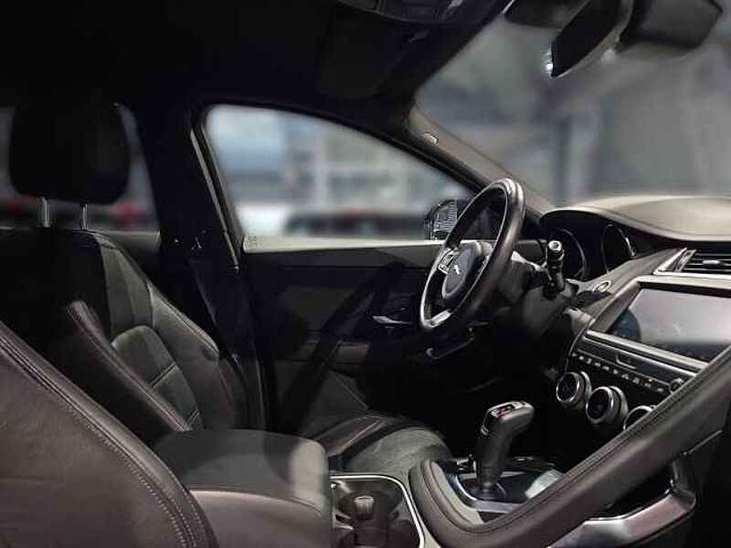 Jaguar E-Pace SE AWD P200 Matrix-LED Leder Meridian